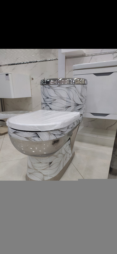 توالت فرنگی سفید نقره ای۱۱۴