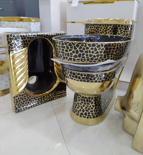 توالت فرنگی و توالت ایرانی و رویه کابینتی لوکس مشکی طلایی کد۱۲۲