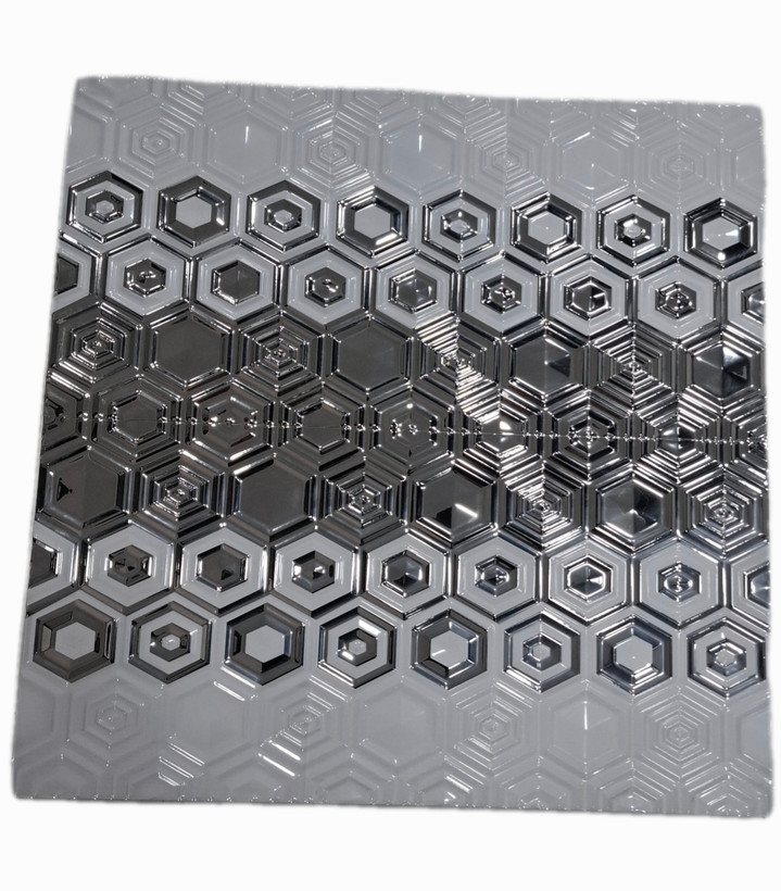 کاشی تک گل دکوری سفید نقره ای طرح شش ضلعی